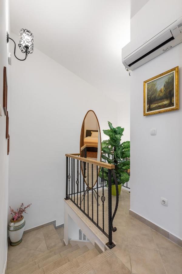Apartments Croatia Trogir Buitenkant foto